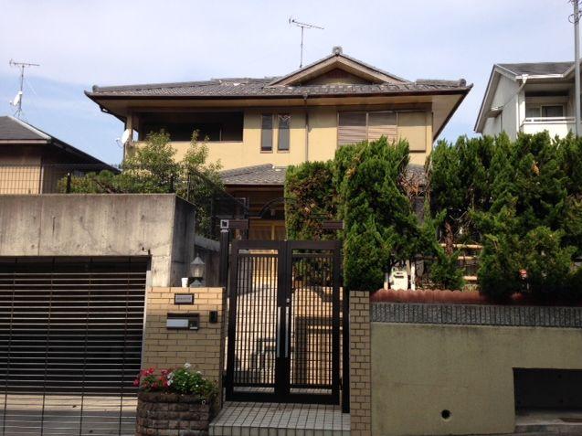 Local appearance photo. Local (11 May 2013) Shooting