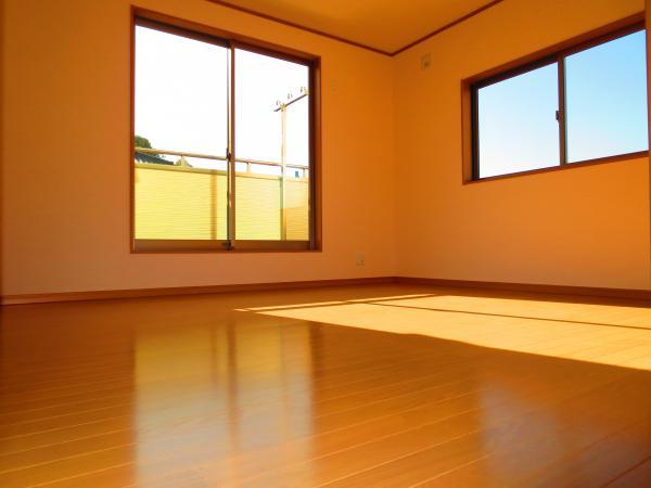 Non-living room. 8 pledge part, It is perfect to the main bedroom. 