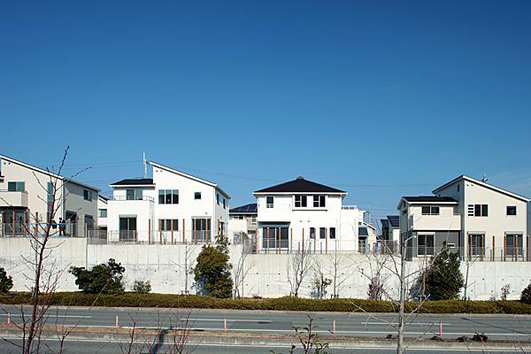 Other local. P-CON of "TEAM-CHATTY" is promoting a residence building that was staring at the tomorrow of the team that the family. Please let us know My home plan of your dreams.