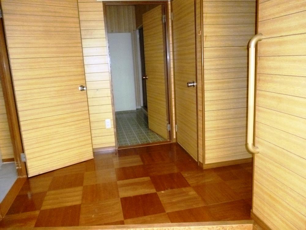 Other introspection. Room (May 2013) Shooting