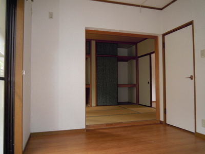 Living and room. Room 2