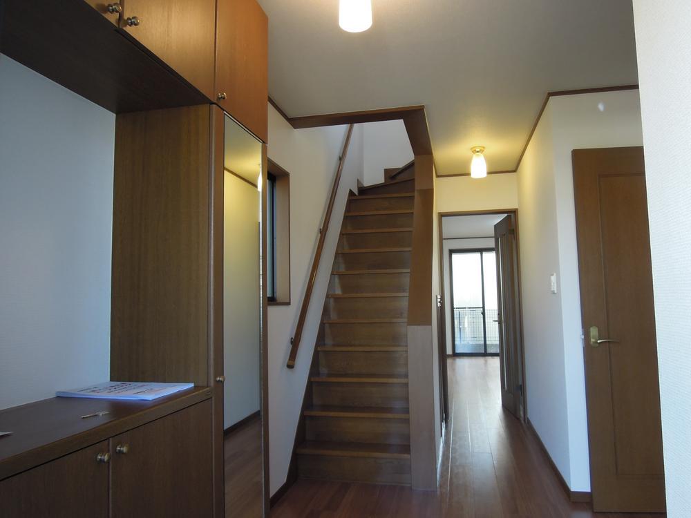 Entrance. Local (12 May 2013) Shooting