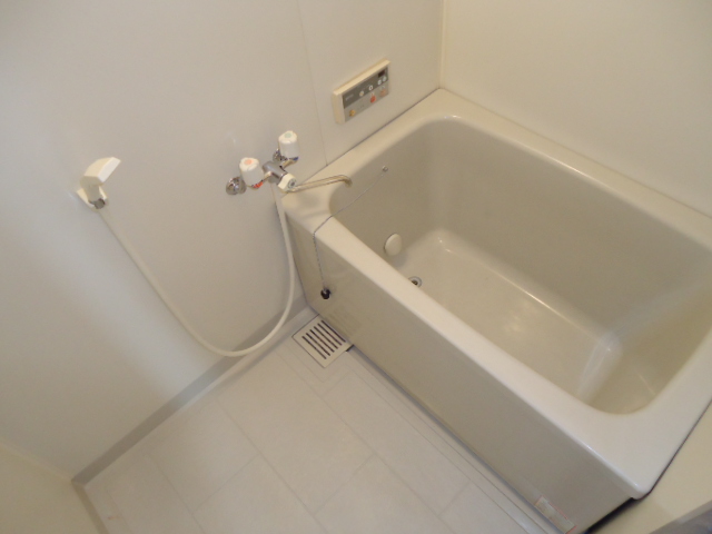 Bath. With follow-fired function