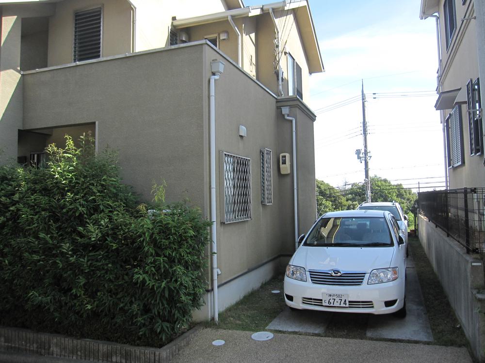 Parking lot. Local (August 2013) Shooting