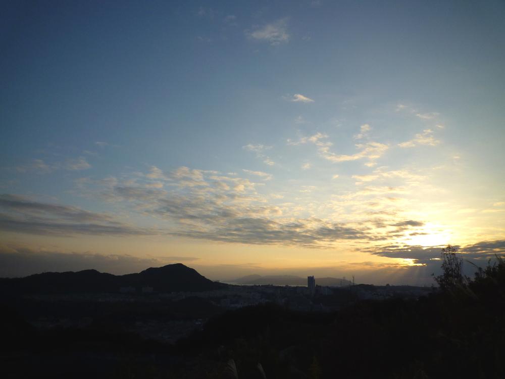 Other. Those with no view to block. Away from the hustle and bustle of the city, You can spend a private of the "OFF time" to fully. (From the subdivision in view Square)