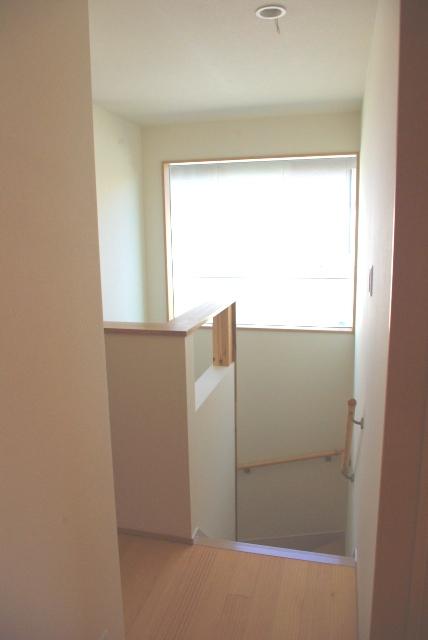 Other. It is bright with large windows in the staircase. Certainly once please preview. 