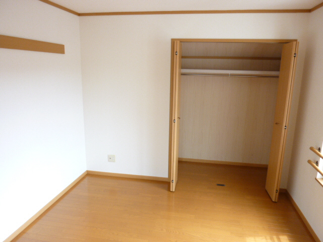 Living and room. Western-style 6 Pledge