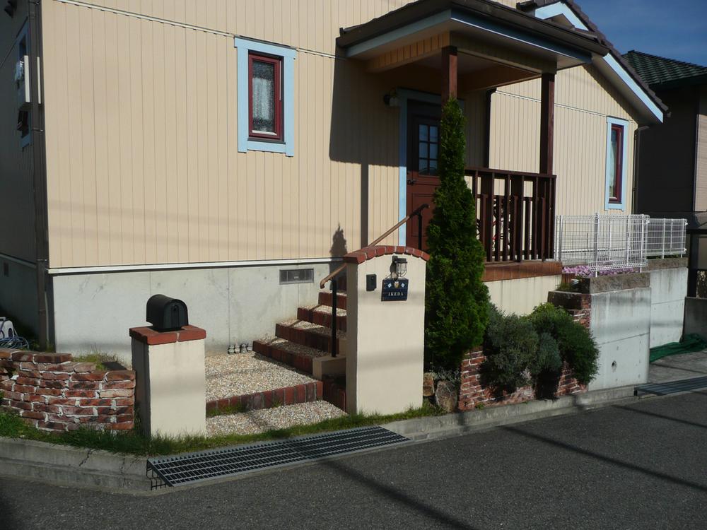 Entrance. Local (June 2011) shooting