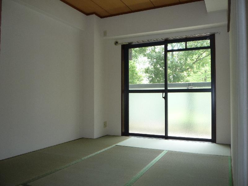 Living and room. Bright Japanese-style room