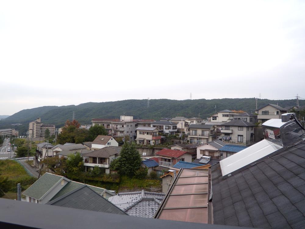 View photos from the dwelling unit. View from the site (December 2013) Shooting