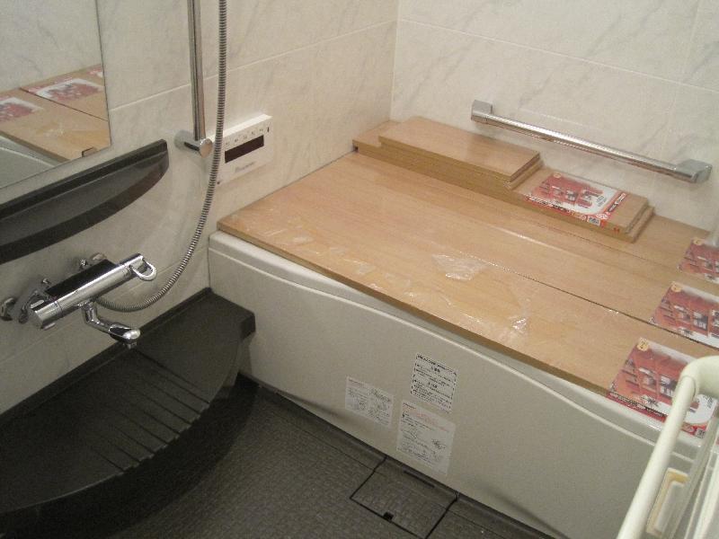 Bathroom. Indoor (March 2012) shooting