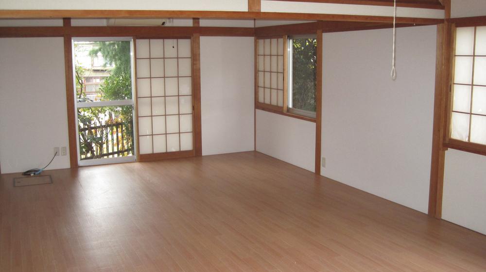 Living. Indoor (11 May 2012) shooting