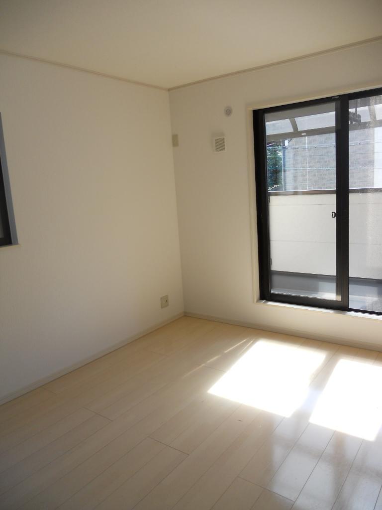 Non-living room. Second floor south Western-style shooting.