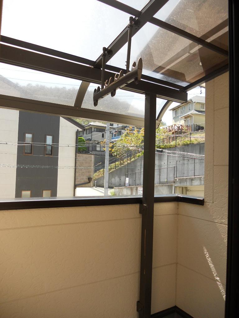 Balcony. The 2 floor, south side balcony has established a terrace roof.