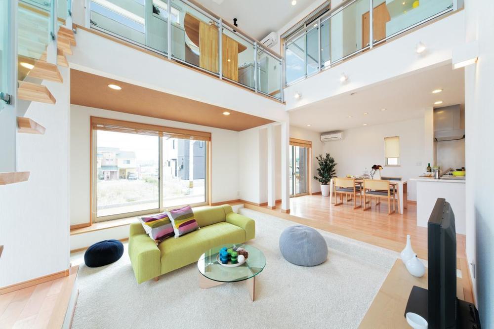 Building plan example (introspection photo). Already chosen to 120 pairs in Kozudai, Of external heat insulation house "Kurumu". Not only the house, Free renovation service after 10 years or 15 years, etc., After-sales service is also available for your peace of mind. 