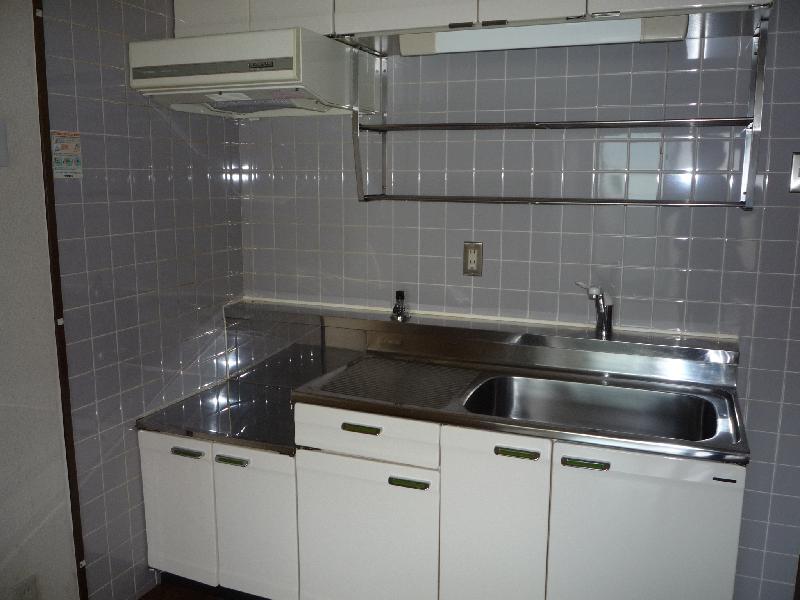 Kitchen. Stove installation Allowed