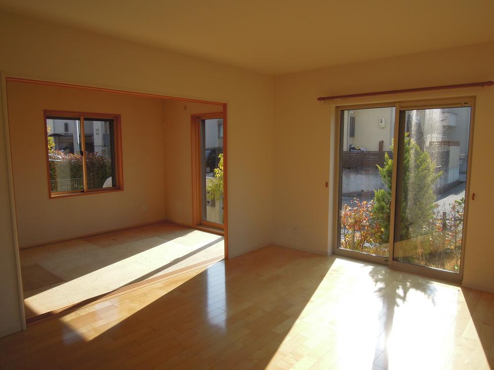 Non-living room. Indoor (12 May 2013) Shooting