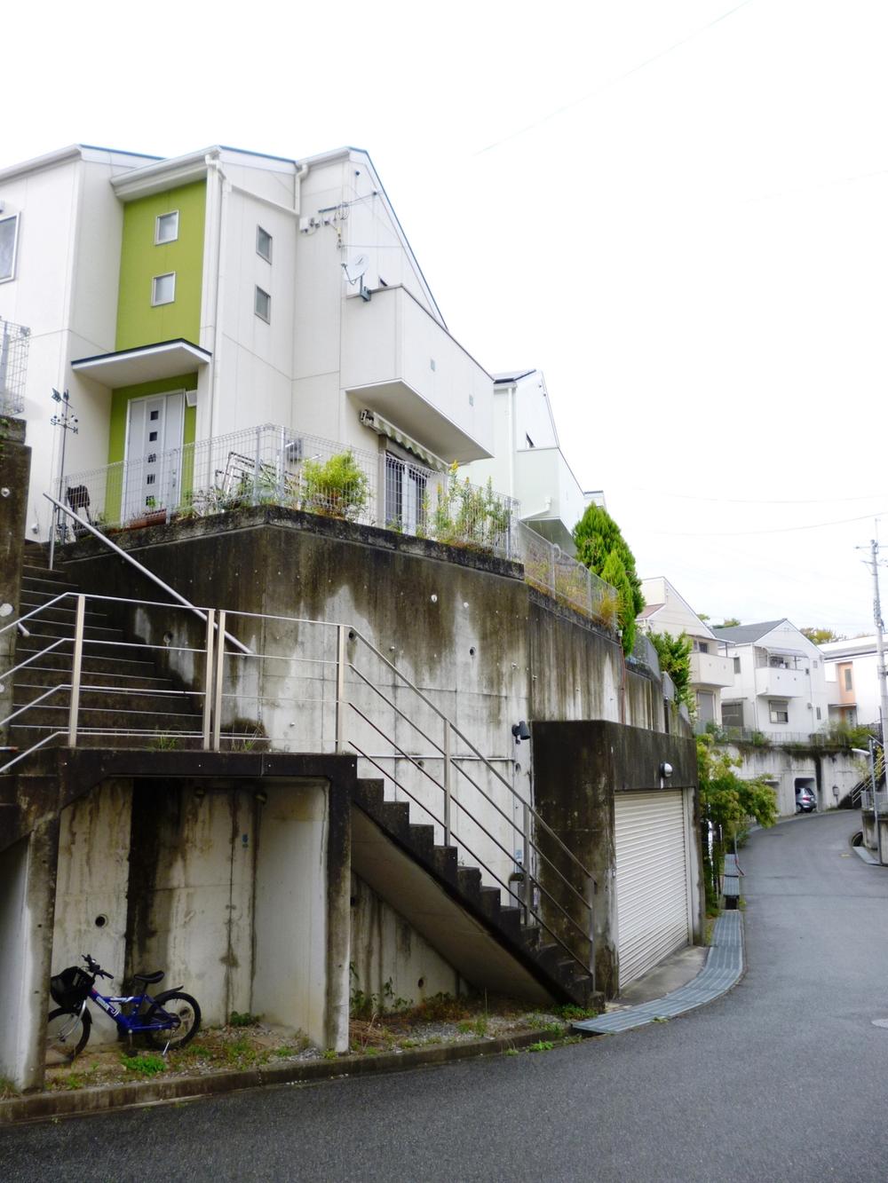 Local appearance photo. Local (10 May 2013) Shooting