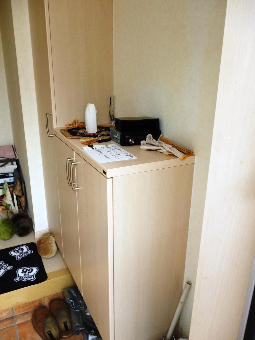 Entrance. Local (10 May 2013) Shooting