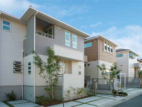 Local photos, including front road. 139 ・ No. 140 land of streets (October 2013) Shooting