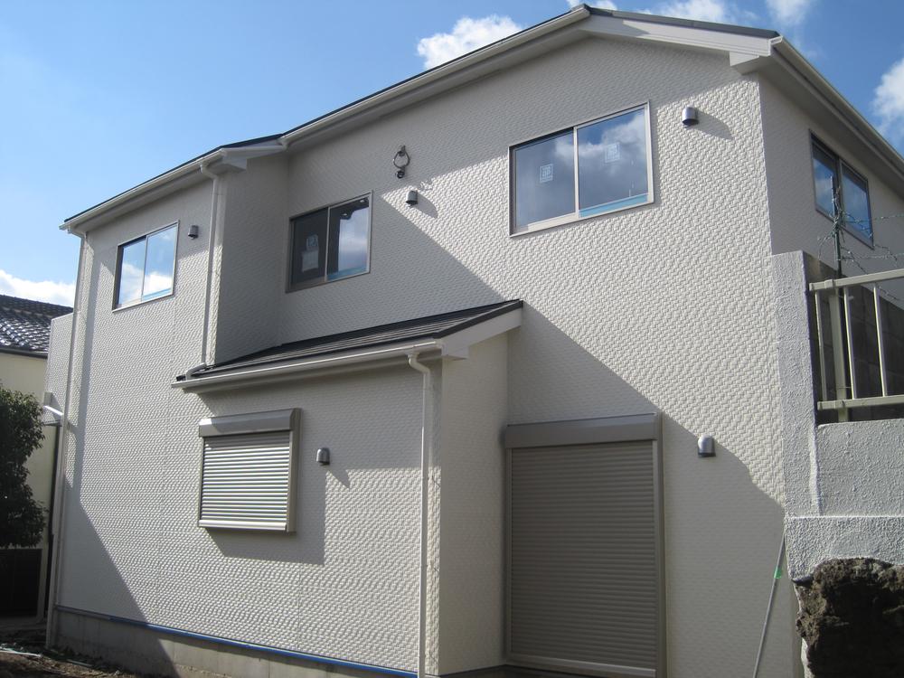 Local appearance photo. Local (11 May 2013) Shooting