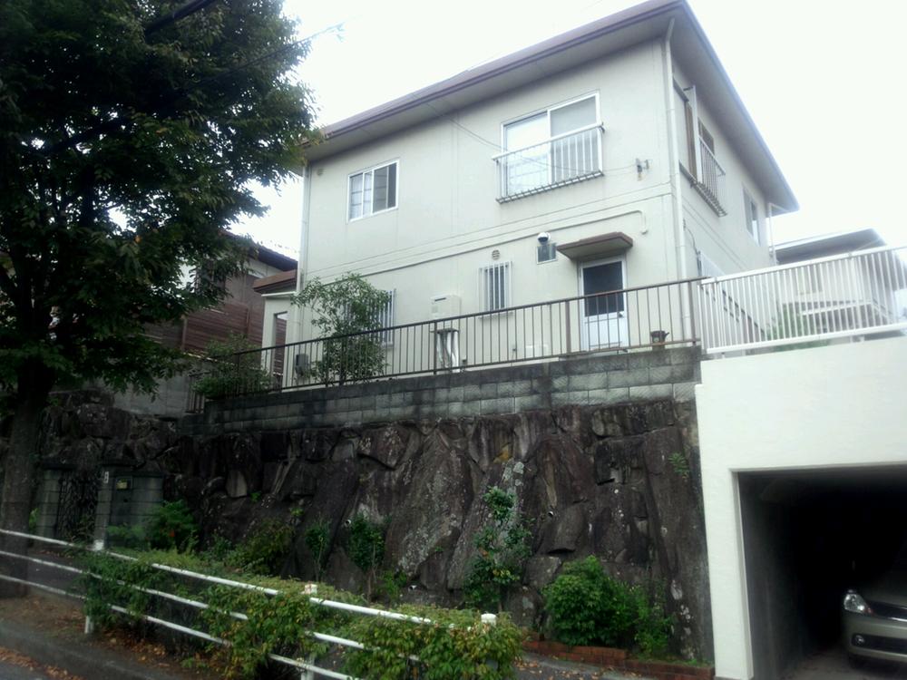 Local appearance photo. Local (10 May 2013) Shooting