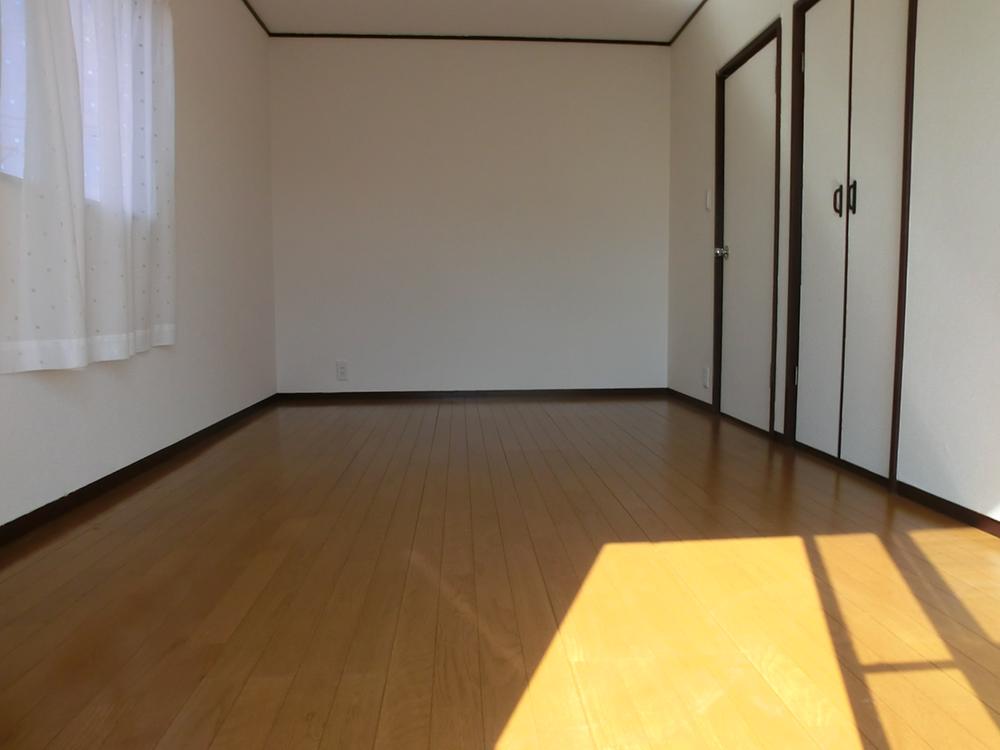 Non-living room. Indoor (September 2013) Shooting