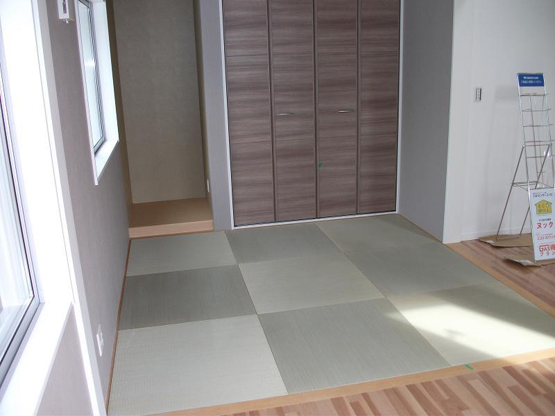 Other introspection. Indoor (10 May 2012) shooting