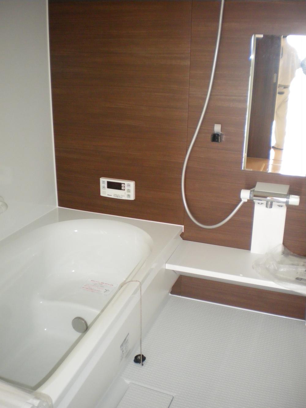 Same specifications photo (bathroom). Same specifications. A heated dryer. 