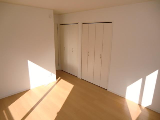 Other introspection. Local photos (Western-style)