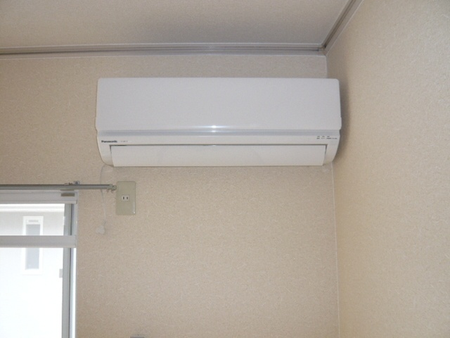 Other Equipment. Cooler with one