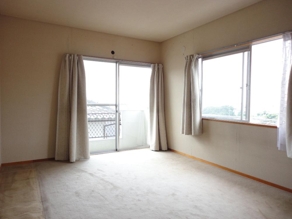 Non-living room. Room (August 2013) Shooting