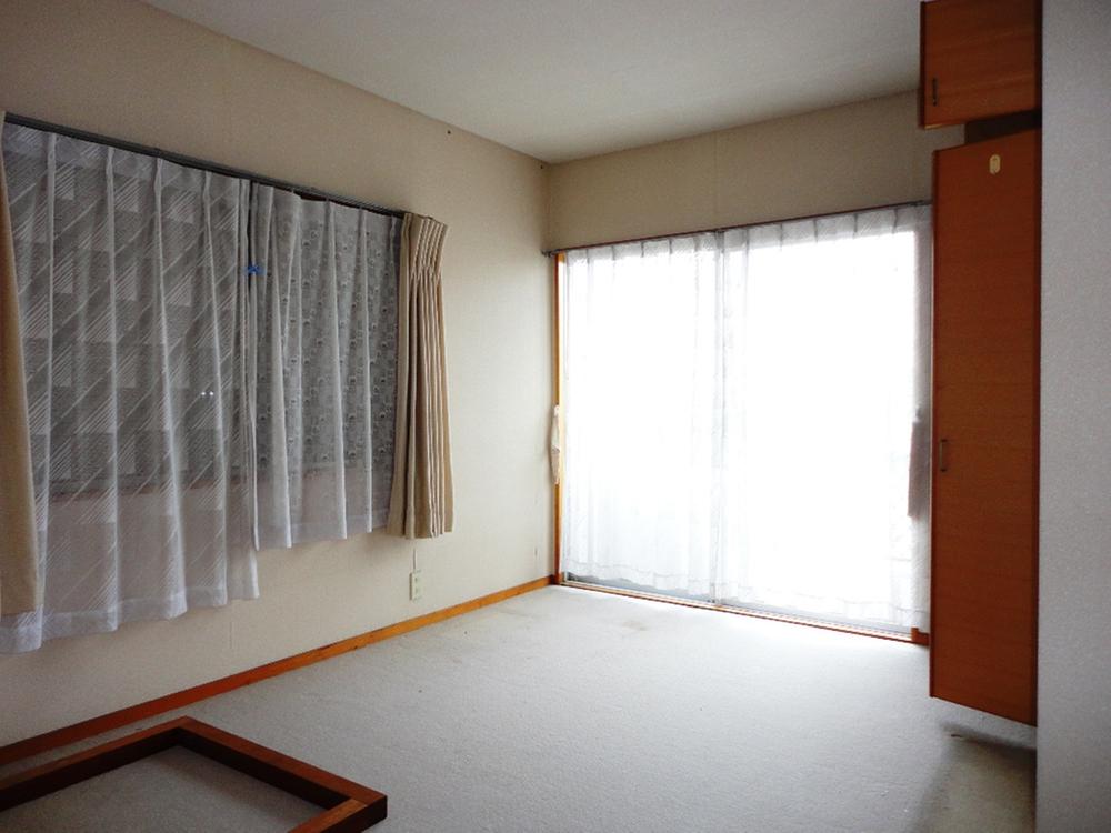 Non-living room. Room (August 2013) Shooting