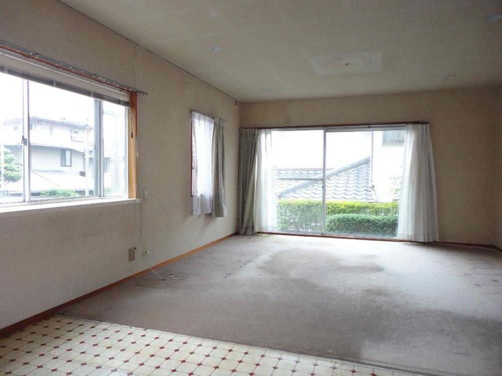 Living. Room (August 2013) Shooting