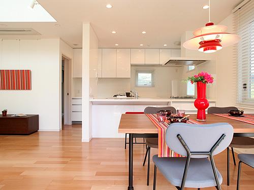 Model house photo. 650m to up to 11 minutes of KamiTetsu Hanayama Station Sannomiya and, Model house to be built on the current area closest to the station in the flower Yamate in subdivision.