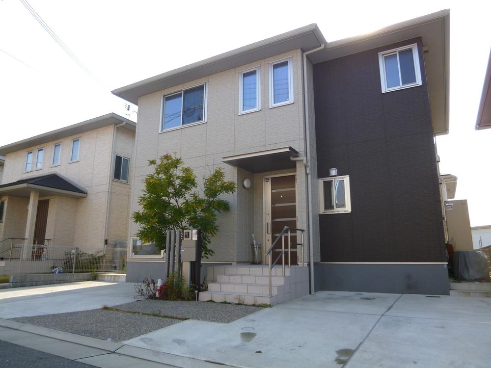 Local appearance photo. Local (12 May 2013) Shooting