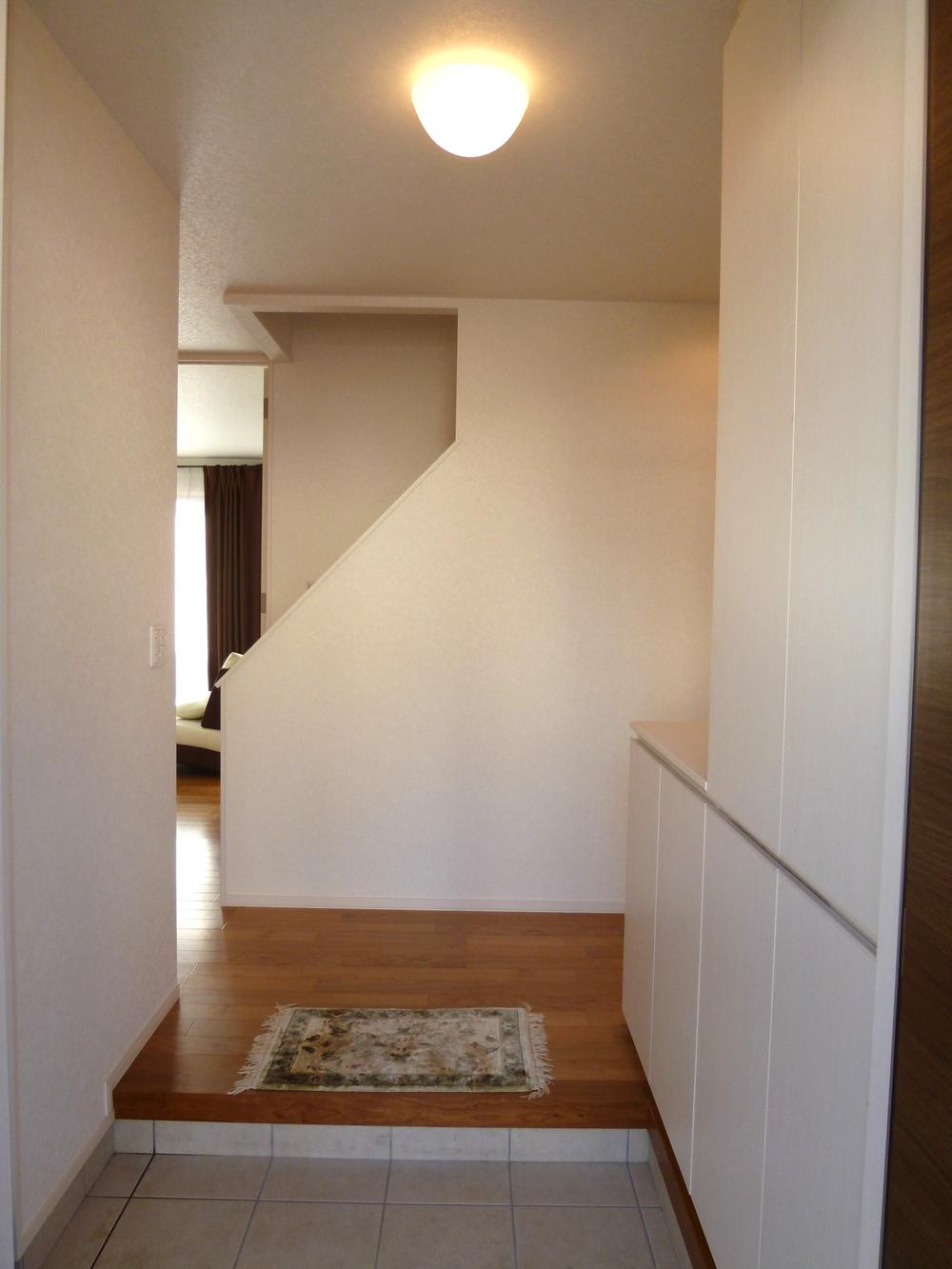 Entrance. Local (12 May 2013) Shooting