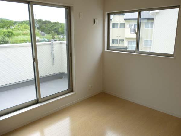 Same specifications photos (Other introspection)