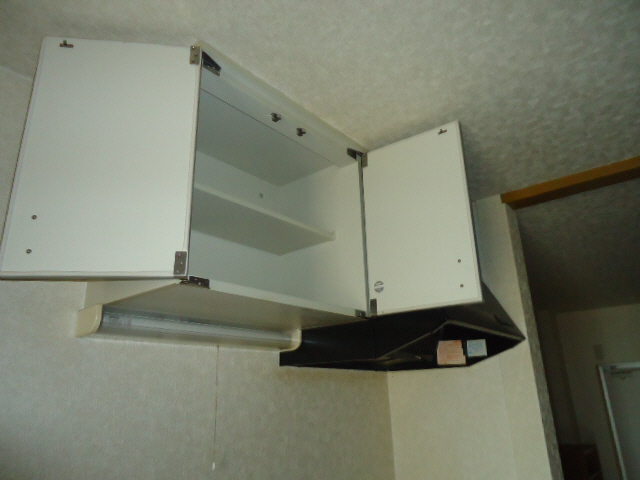 Kitchen. Kitchen storage