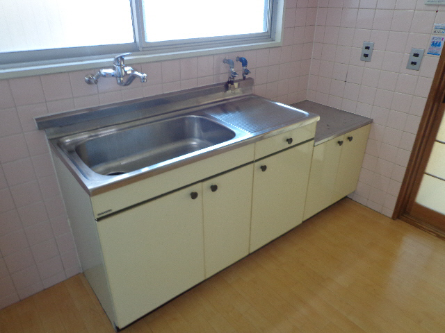 Kitchen. kitchen Gas stove installation type