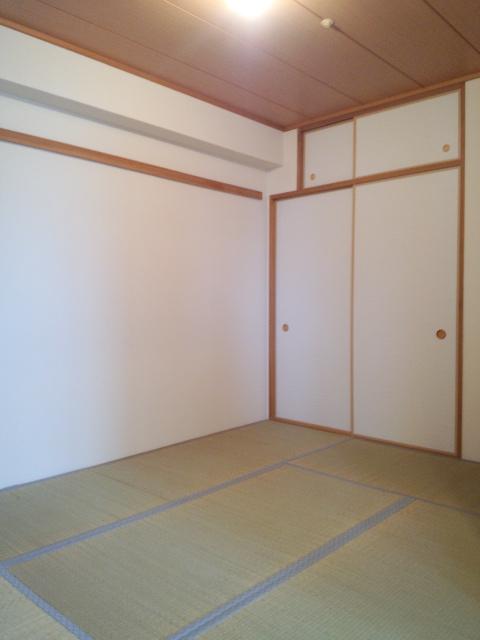 Same specifications photos (Other introspection). Our example of construction is the same specification.