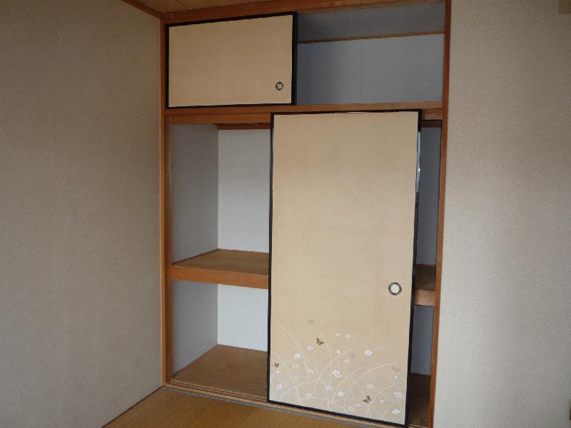 Receipt. Japanese-style closet