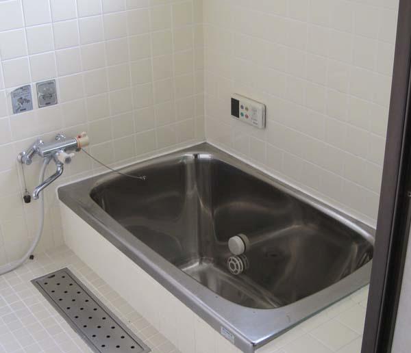 Bathroom. Room (May 2012) shooting