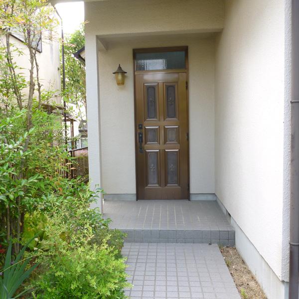 Entrance. Local (June 2012) shooting