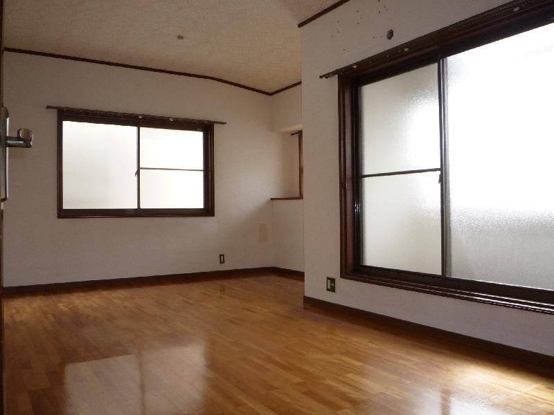 Living and room. Bright east Western-style