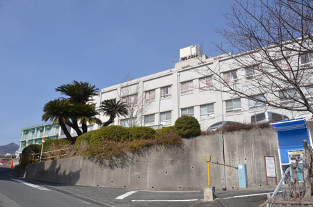 Hospital. Rokko 1200m to the hospital (hospital)