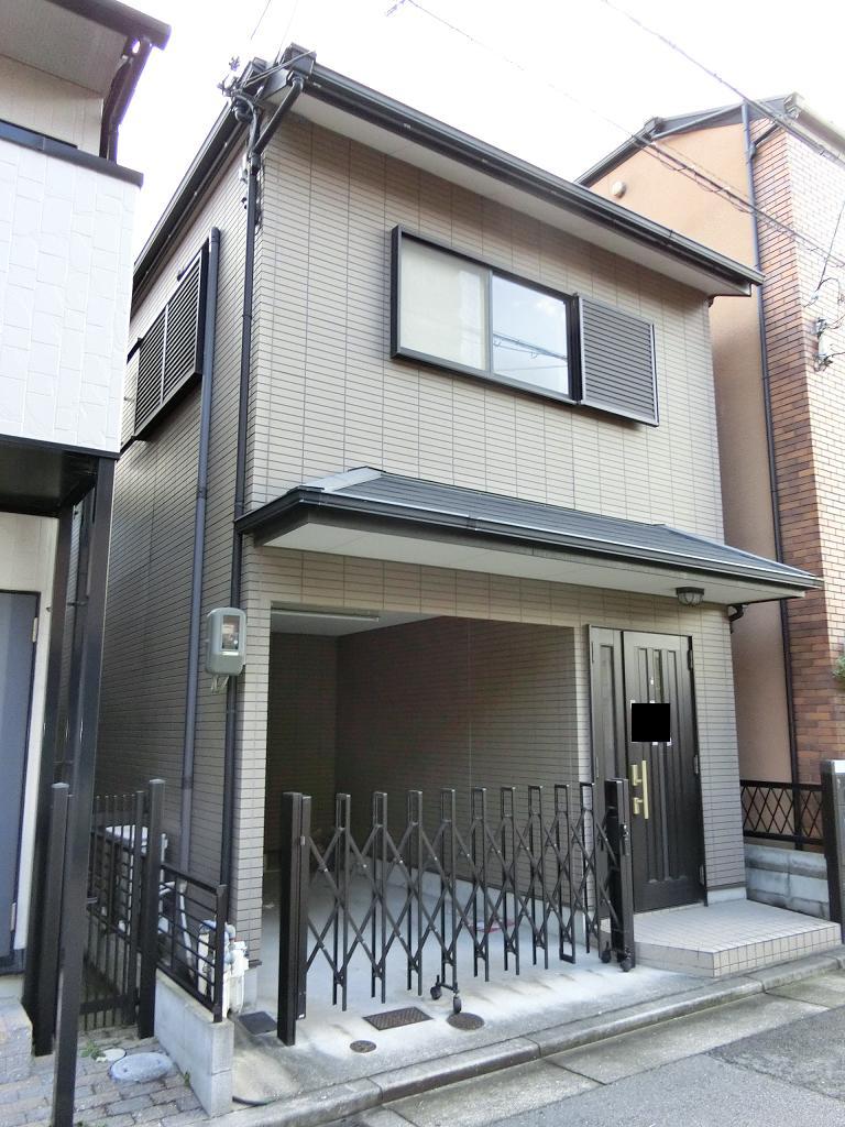 Local appearance photo. Siemens to local (October 2013) shooting front on public roads! You can see the same day!