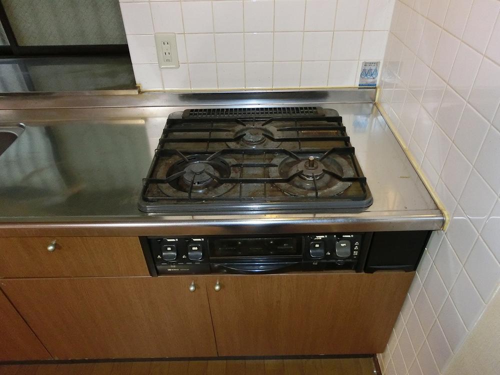 Kitchen. Indoor (10 May 2013) Shooting