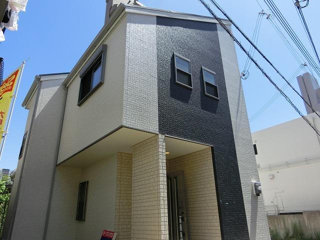 Local appearance photo. Local (August 2013) shooting JR rapid stop station Rokkomichi Station 3-minute walk! Site about 30 square meters car space Yes! Guests preview the same day!