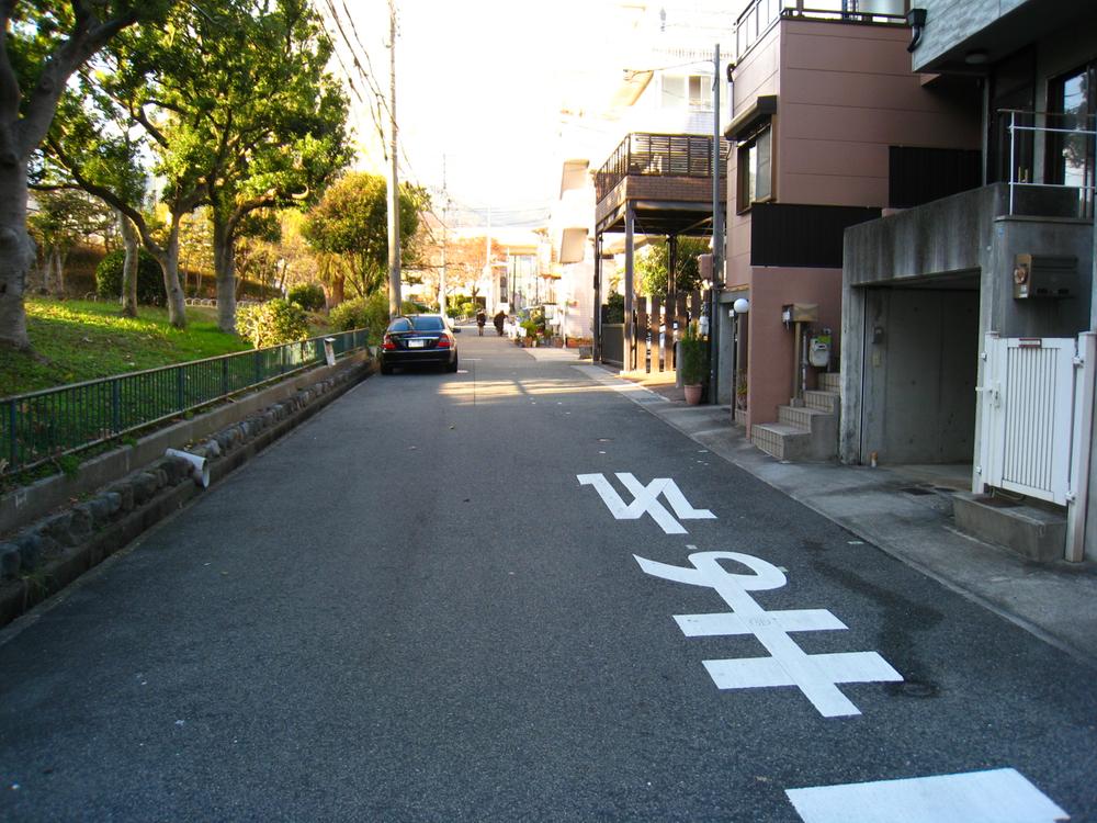 Local photos, including front road. Local (12 May 2013) Shooting